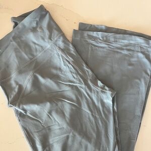 Lululemon Groove Nulu High Rise Flare Pant